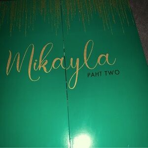 Mikayla PHAT TWO PR BOX
Brand New Sealed in Box